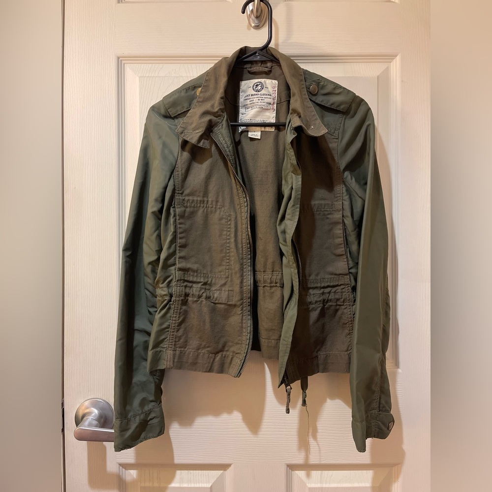 Very cute Lucky Brand Women’s Green Utility Jacket